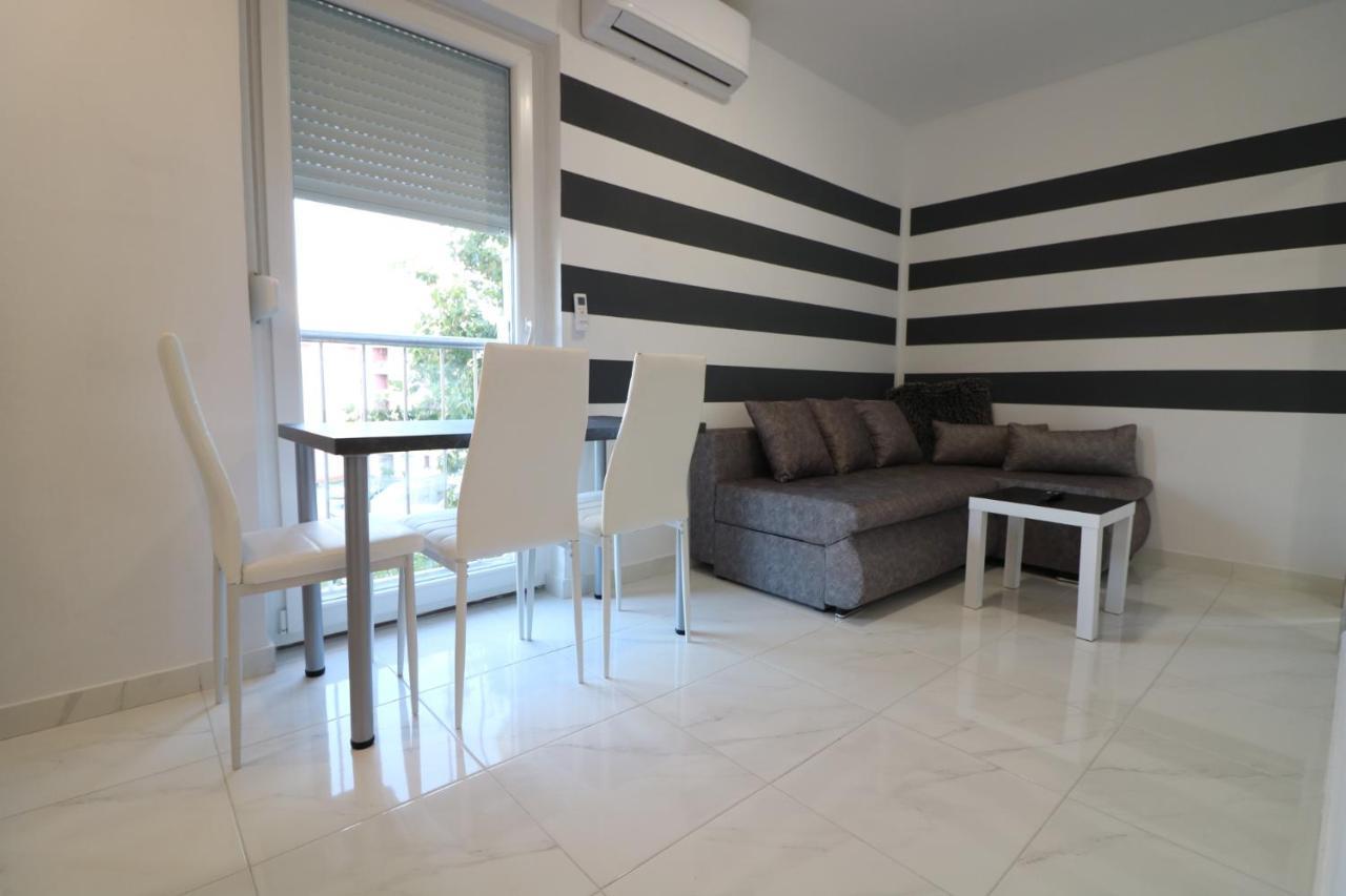 Sneky Apartment Pula Exterior photo